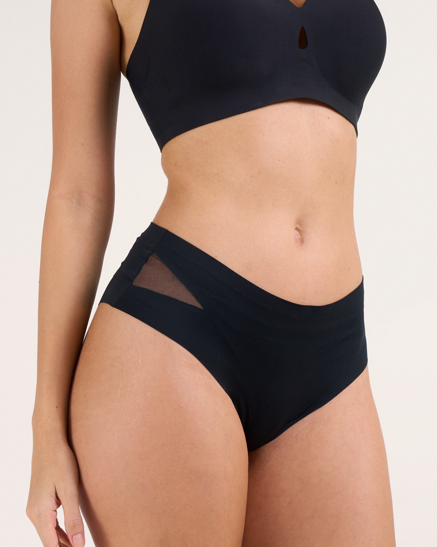 3er-Pack nahtlose Slips mit Mesh-Detail – Schwarz